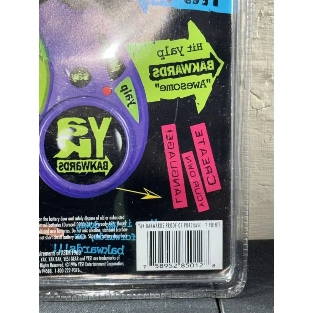 1996 Yak BakWards Audio Recording toy Yes! Gear
